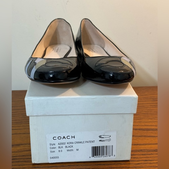 COACH Kora Black Patent Leather Slip-Ons Ballet Flats Womens Sz 8 - Picture 2 of 4